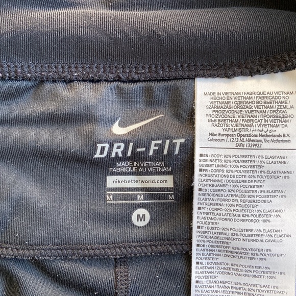 Black Nike workout pants in size M - Picture 4 of 4
